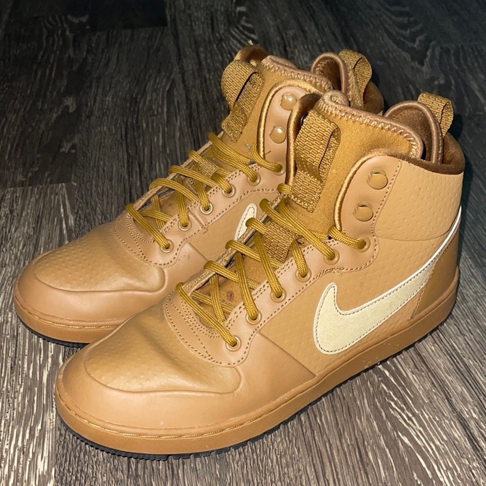 Nike Ebernon Mid Winter Wheat Men 8.5